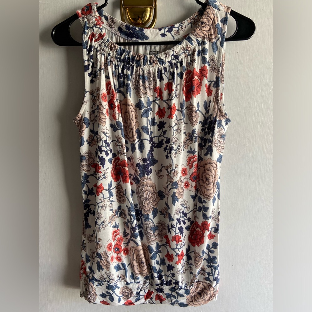 LOFT Floral Patterned Sleeveless Blouse